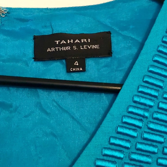Tahari turquoise linen sheath dress - Picture 3 of 3